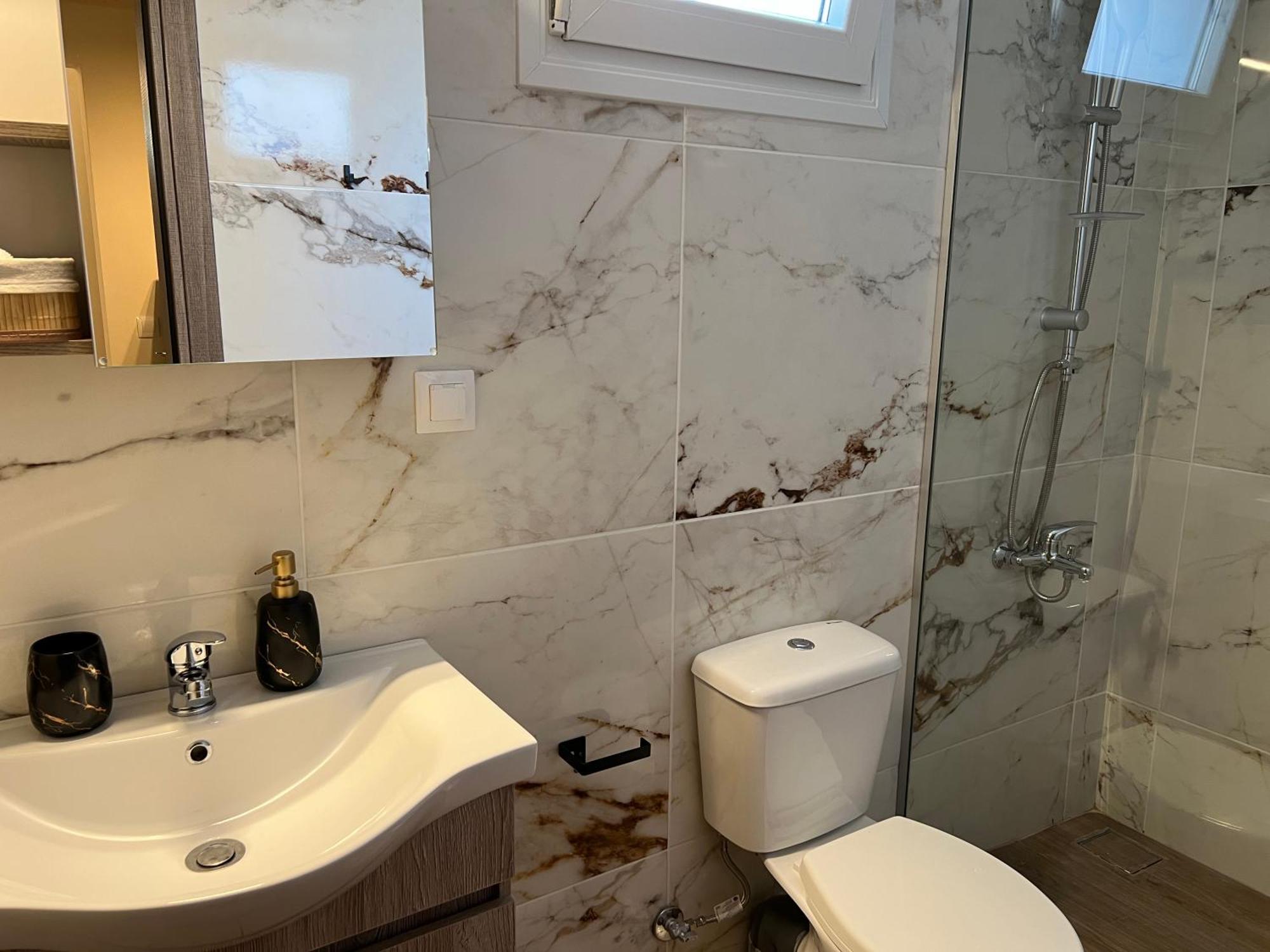 Oasis Apartment 2 By Gg Alexandroupoli Esterno foto